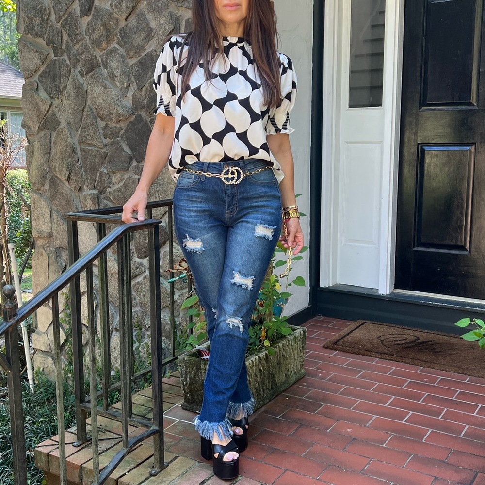 32 Boho Print Ruffle Smocking Detailed Sleeve Top